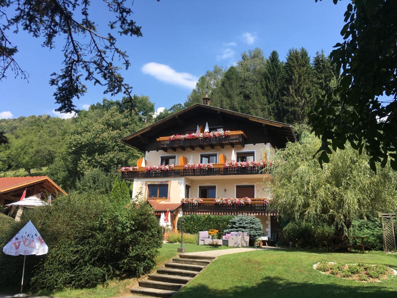 B&B Pension Karlsdorfer Hof Seeboden Exterior foto